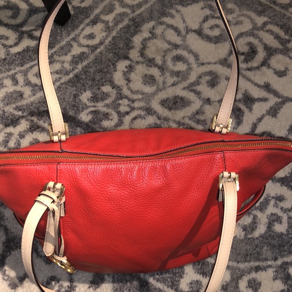 Michael Kors tote and wallet - Picture 6 of 10